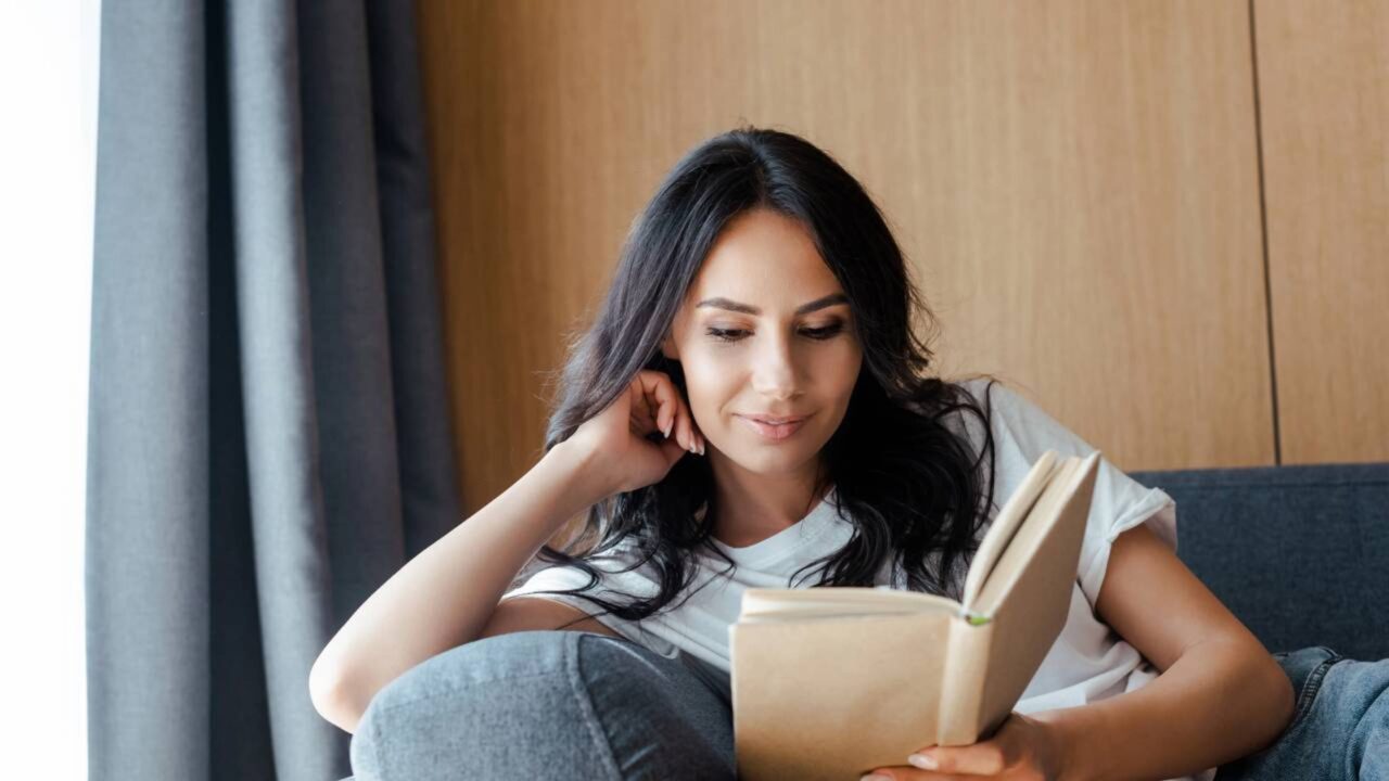 A psicologia identificou que pessoas que fazem uma pausa antes de responder a uma pergunta difícil podem ter um traço raro de inteligência emocional