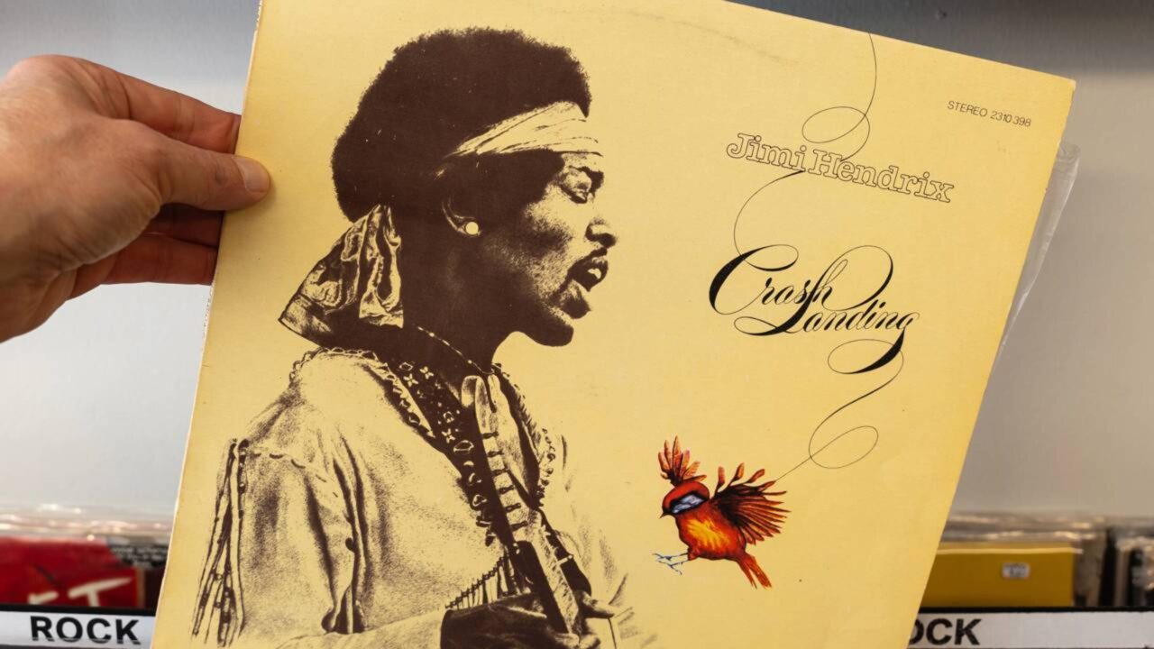 Jimi Hendrix: “O conhecimento fala, mas a sabedoria escuta”