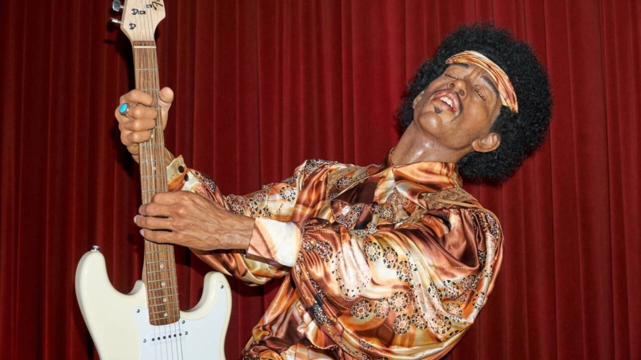 Jimi Hendrix: “O conhecimento fala, mas a sabedoria escuta”