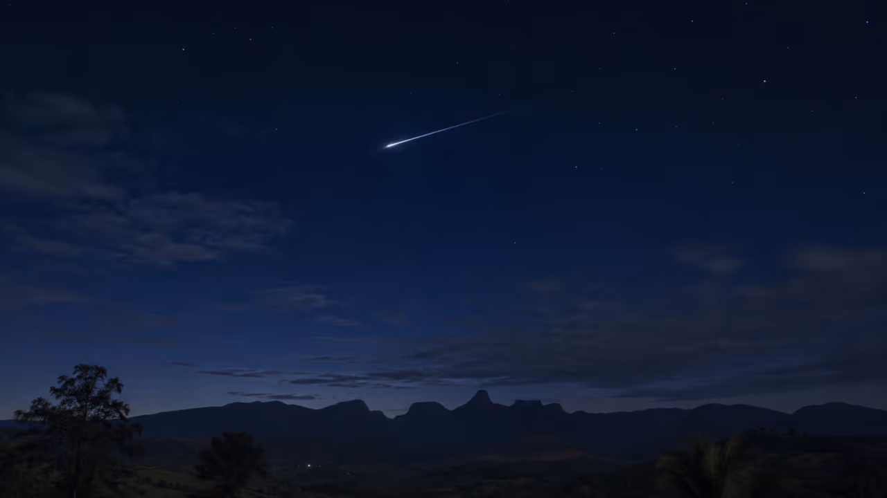 Nem todo risco no céu é igual: como saber se é meteoro, cometa, asteroide ou meteorito
