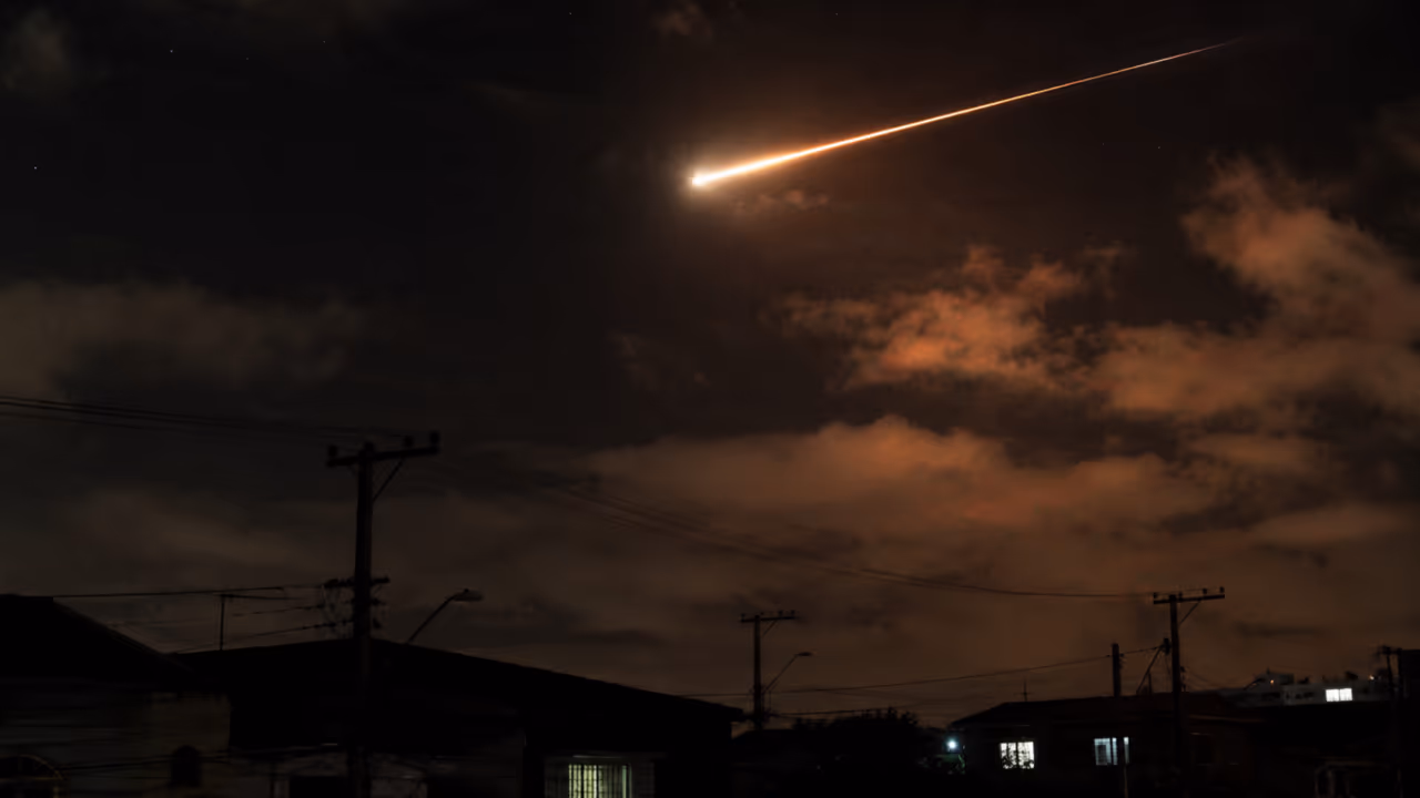 Por que meteoros fazem estrondos tão fortes se muitos deles nem chegam inteiros ao solo