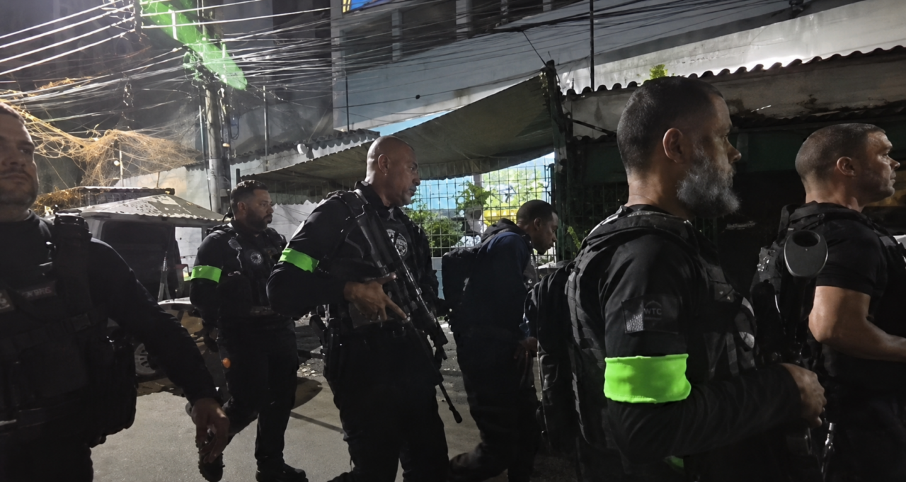 Operação Contenção: polícia busca traficantes do CV no  Morro Santa Marta