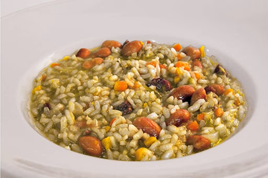 Almoço saudável: 5 receitas com arroz e feijão que fogem do tradicional