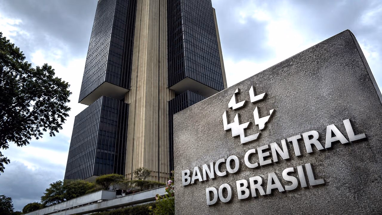 Os juros caíram, mas a dúvida cresceu