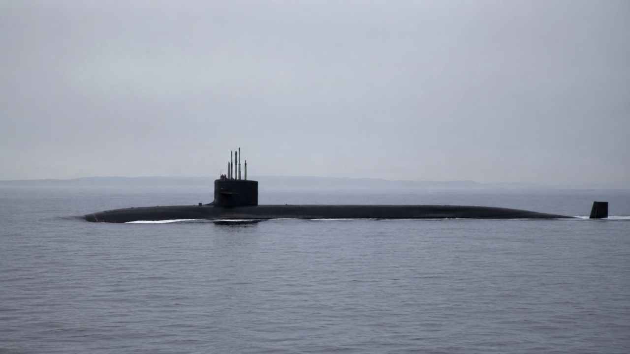 O submarino nuclear que some por meses no oceano e carrega mísseis capazes de atingir continentes inteiros