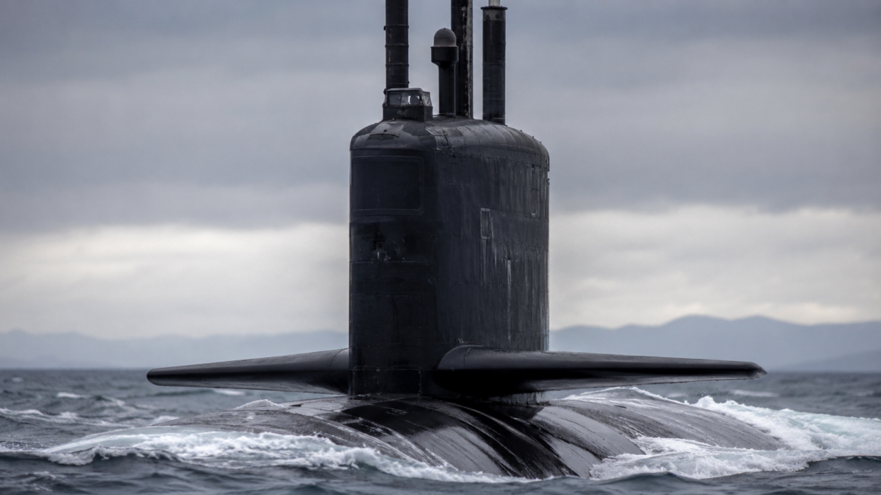 O submarino nuclear que some por meses no oceano e carrega mísseis capazes de atingir continentes inteiros