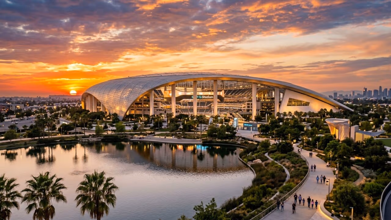 Com um telão de LED dupla face de 1.000 toneladas e capacidade para 70 mil pessoas, a arena em Los Angeles é o complexo mais tecnológico do planeta