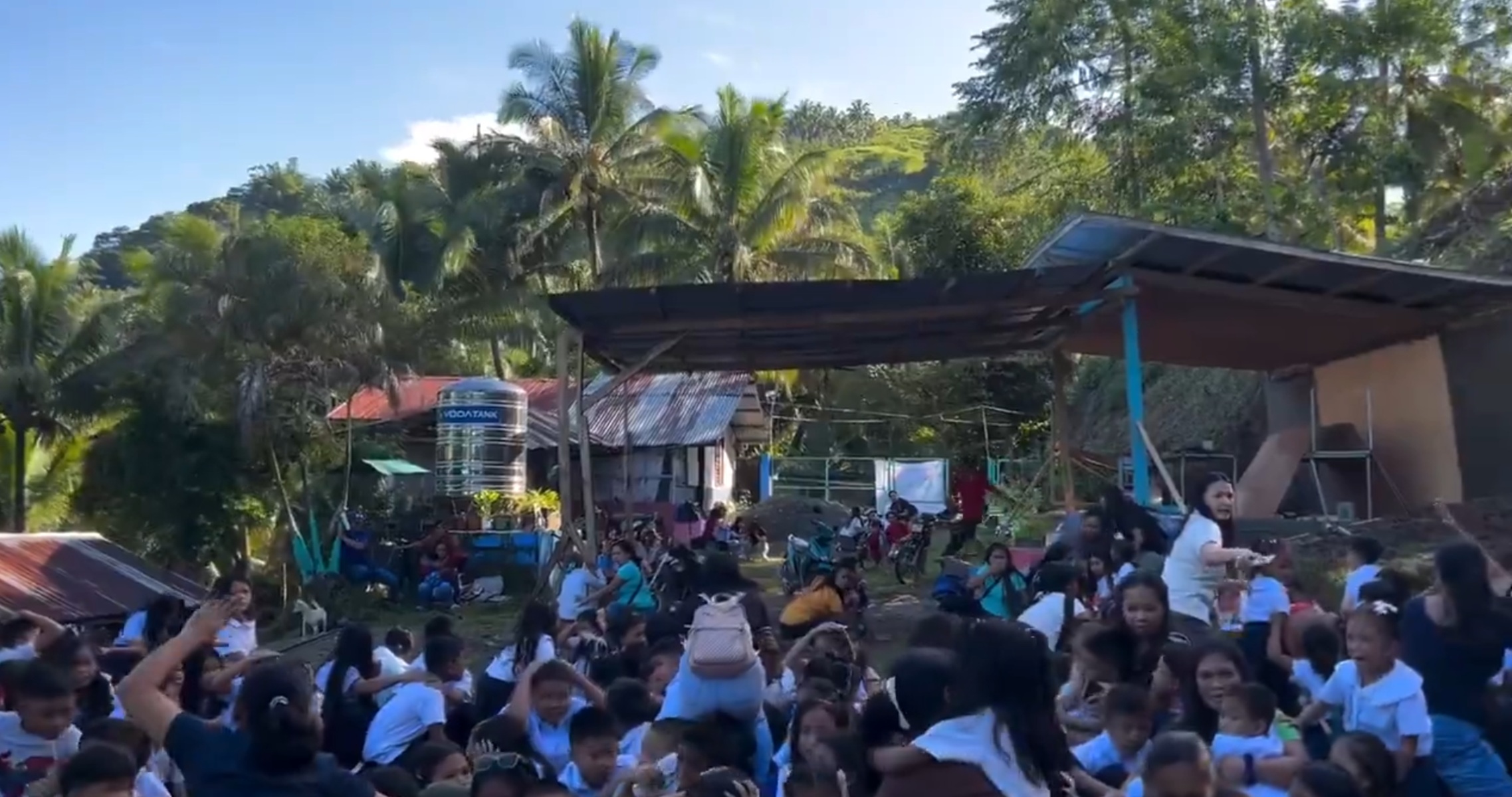 Terremoto de magnitude 7,8 atinge o sul das Filipinas