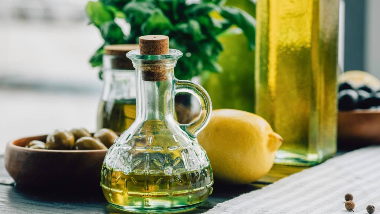 Um dos azeites de oliva mais conhecidos do mercado tem a venda suspensa