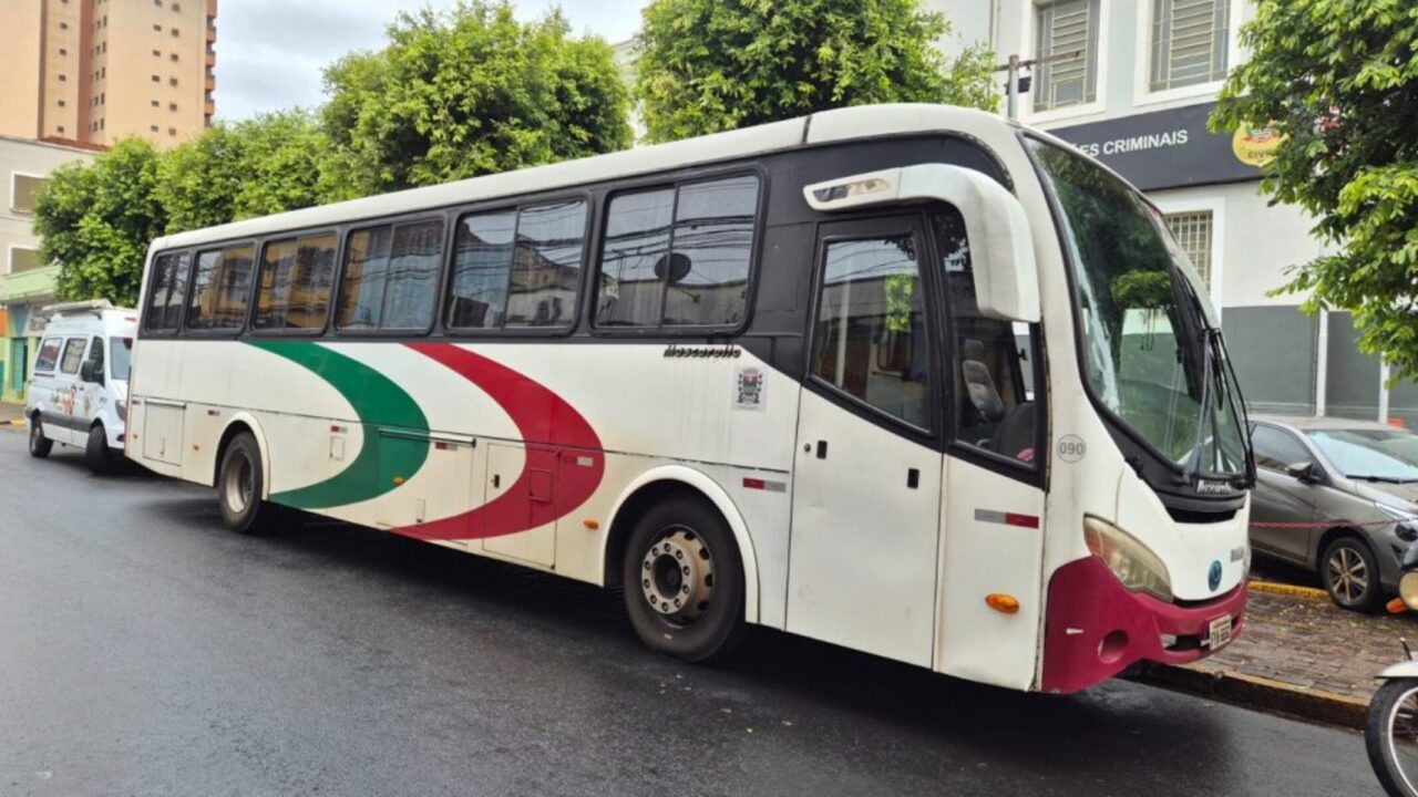 Suspeito é preso após sequestrar ônibus em SP