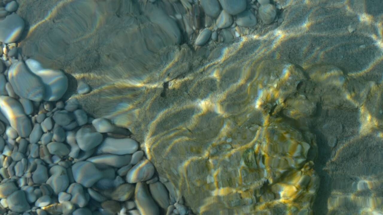 A quase três quilômetros de profundidade em uma mina canadense, cientistas encontraram água isolada há cerca de 2 bilhões de anos, muito antes do surgimento de animais e plantas