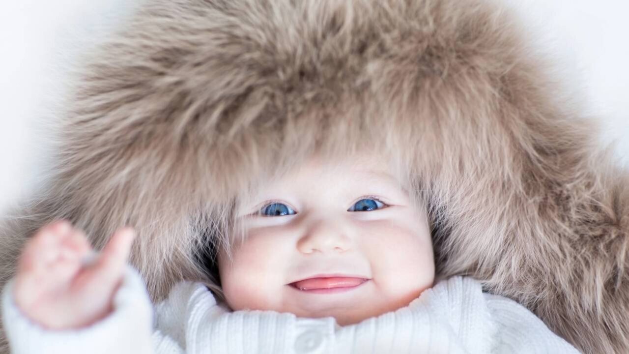 Pesquisadores finlandeses descobriram que bebês dormindo ao ar livre em temperaturas de até −5°C permaneceram adormecidos por mais tempo do que quando dormiam em ambientes internos