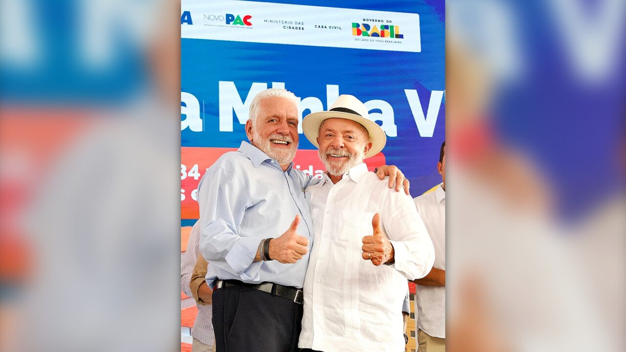 “A gente escolhe companheiros”, diz Lula ao lado de Wagner
