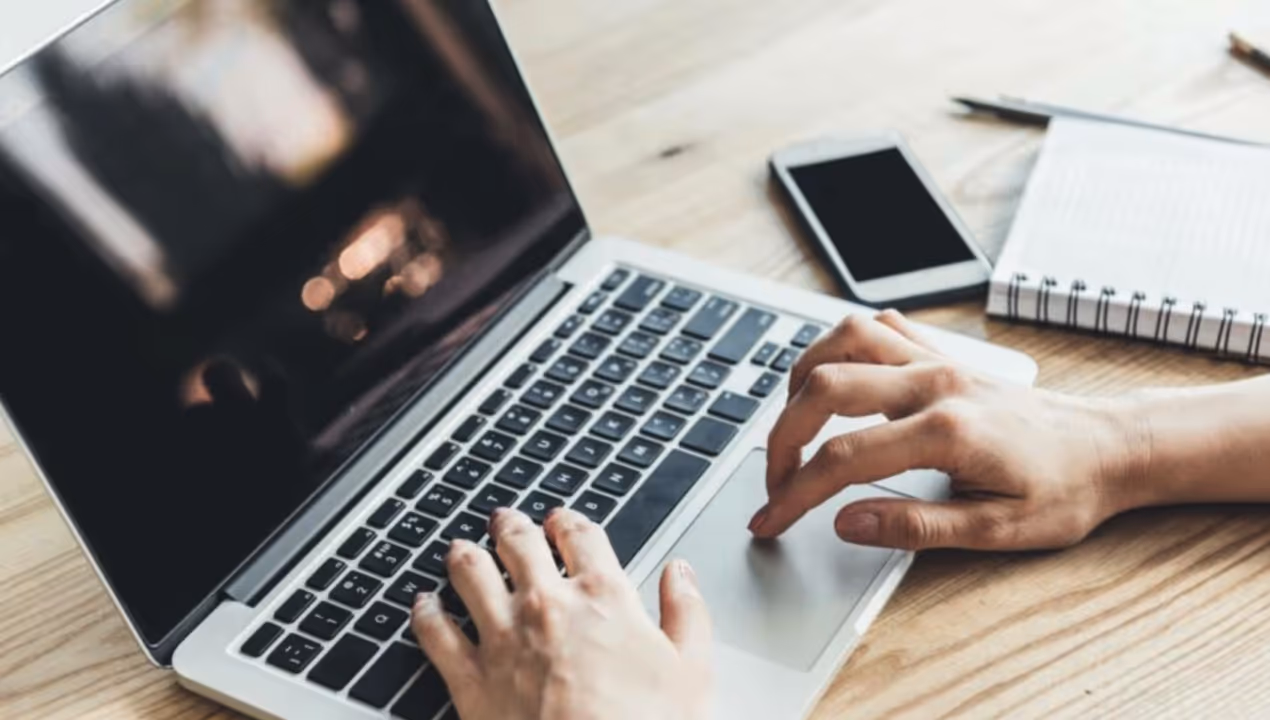 Governo monitora sites pornográficos para checar controle de idade