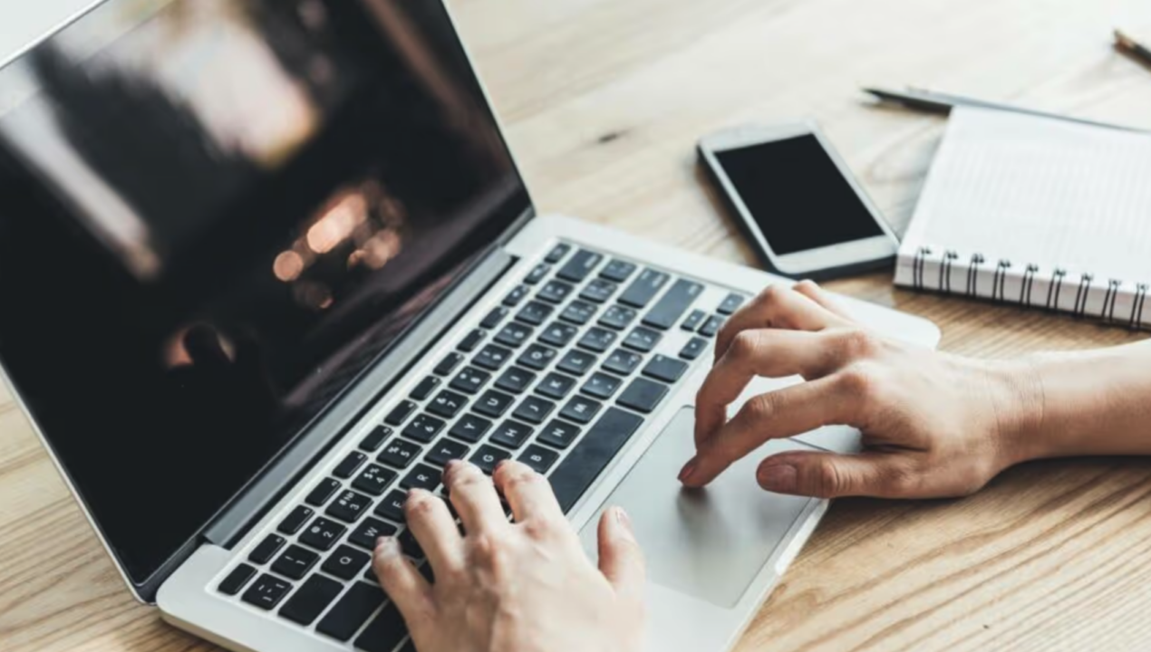 Governo monitora sites pornográficos para checar controle de idade