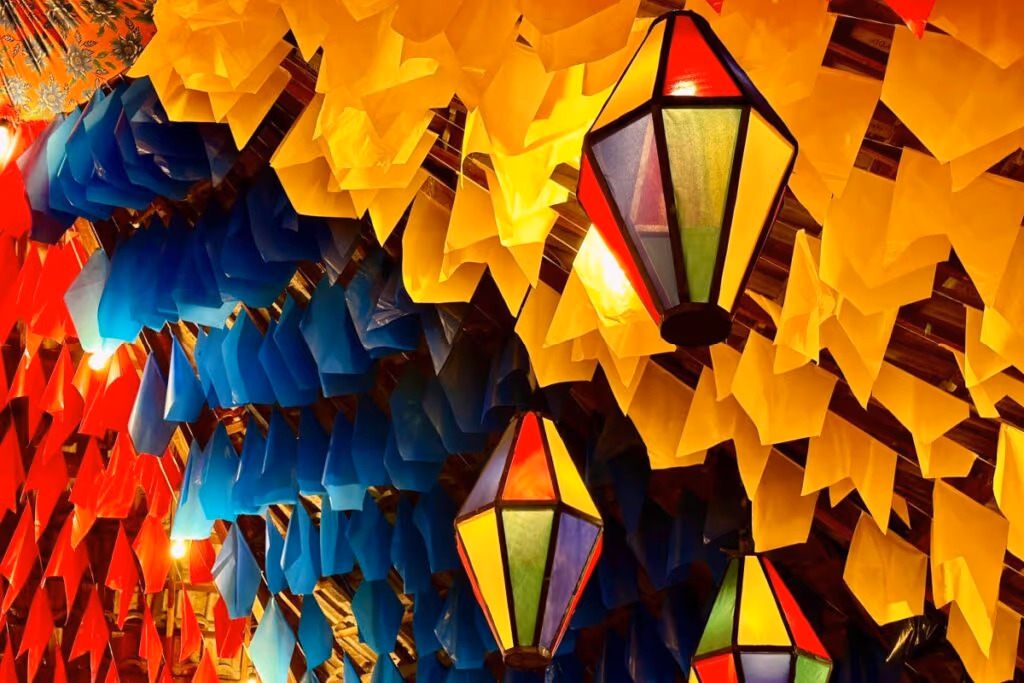 Festa junina: entenda por que soltar balão é crime no Brasil