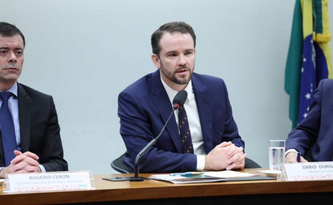 Congresso dá aval ao governo para gastar mais em 2026