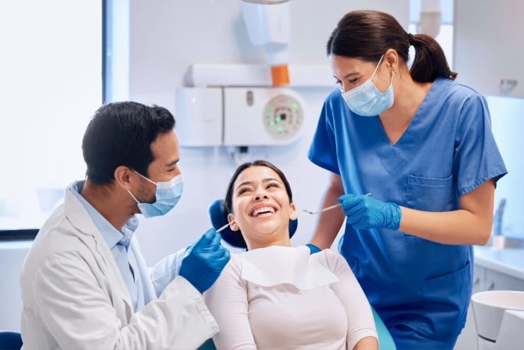 Dente do siso: entenda por que ele existe e quando a extração é necessária