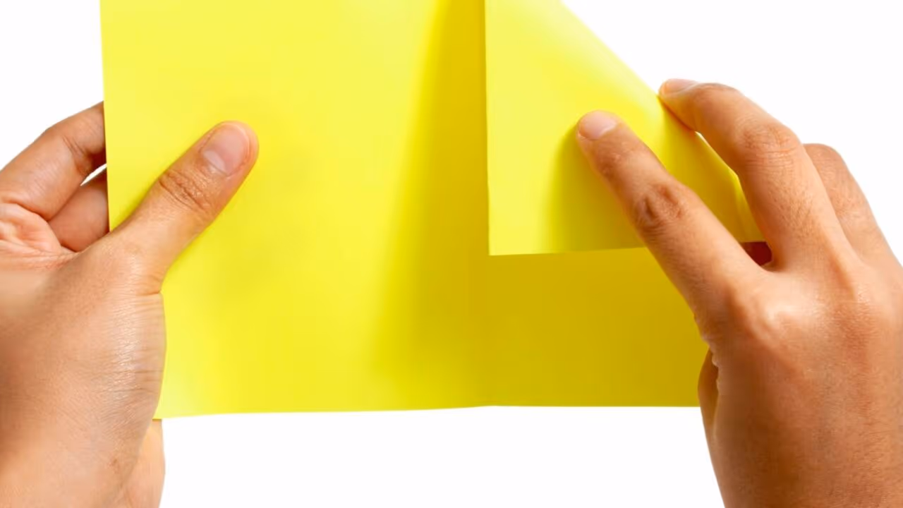 Como 42 dobras em uma folha de papel poderiam alcançar a distância até a Lua