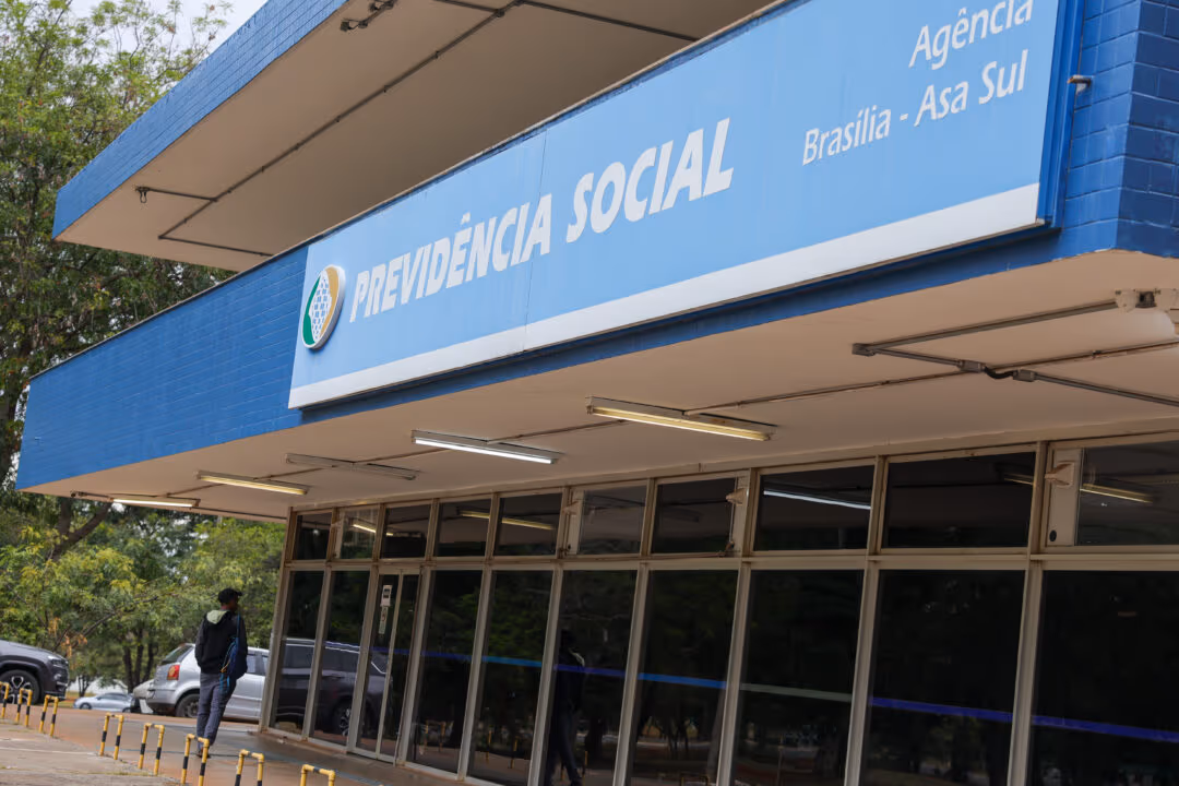 INSS diz não conseguir medir fraudes do Banco Master