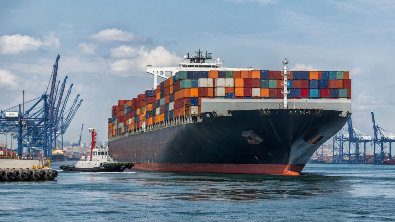 Navio Ever Alot passa dos 24 mil contêineres e revela por que poucos portos conseguem receber gigantes do comércio global