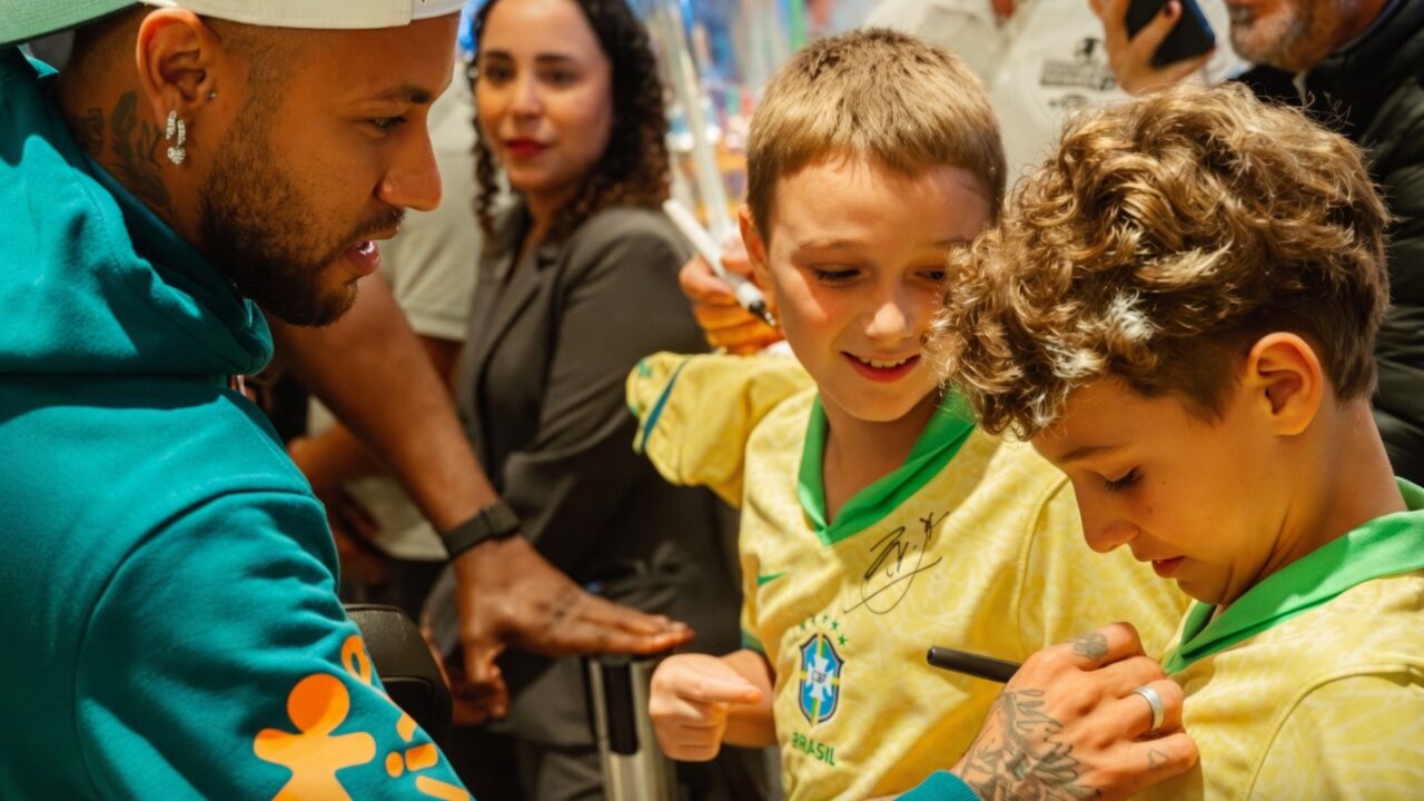 Neymar é o herói que o Brasil merece