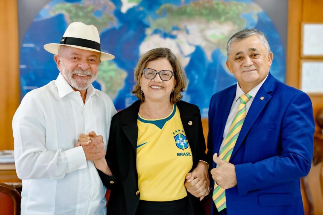 Lula faz primeira reunião com a nova líder do governo no Senado