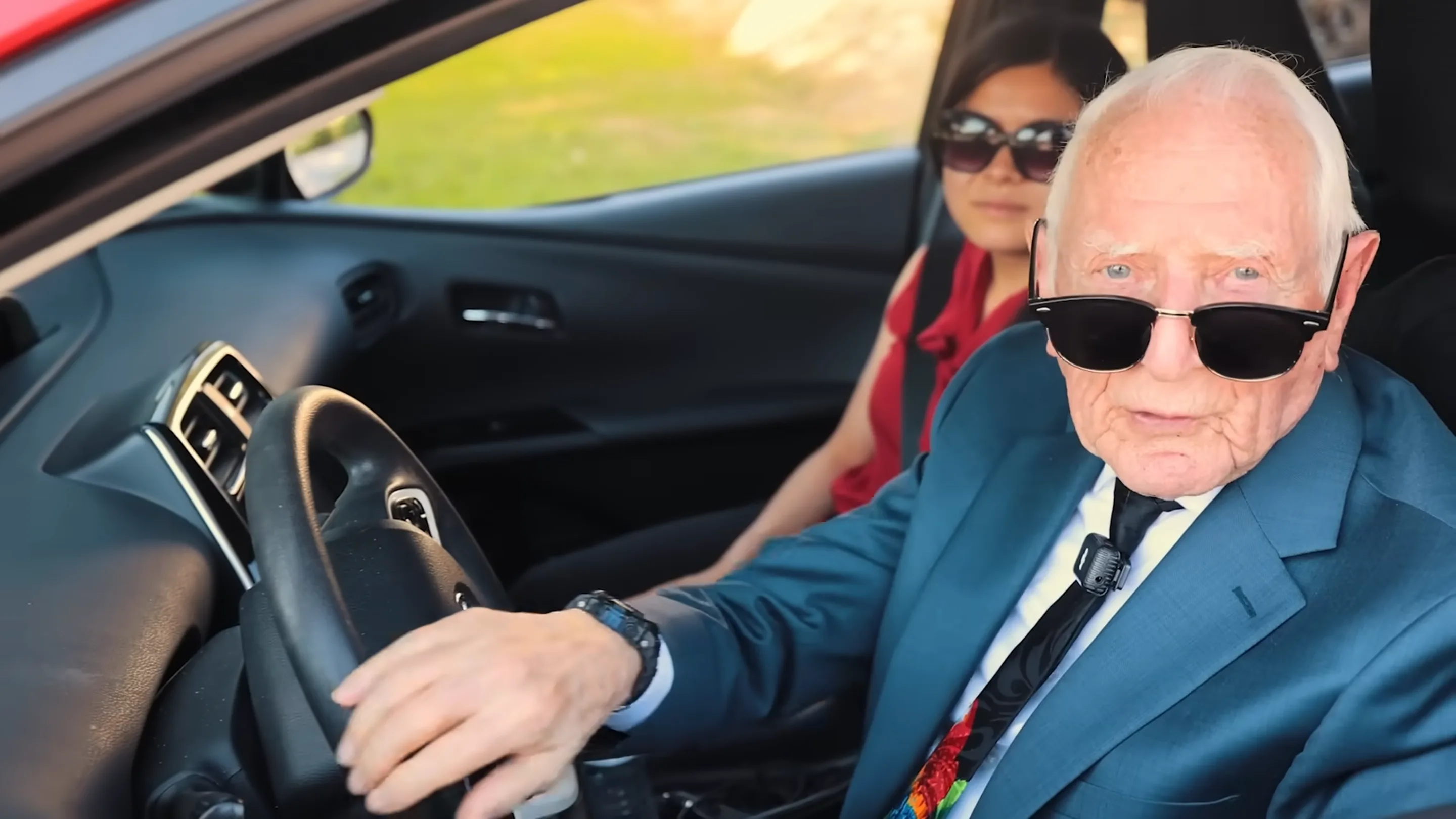 Um homem de 101 anos que ainda dá aulas e viaja o mundo: veja os 7 hábitos que ele diz que fazem a diferença