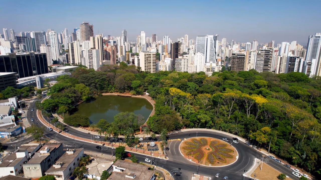 Mais de 1 milhão de árvores e 95 m² de verde por morador: a capital que a ONU elegeu como uma das mais arborizadas do mundo
