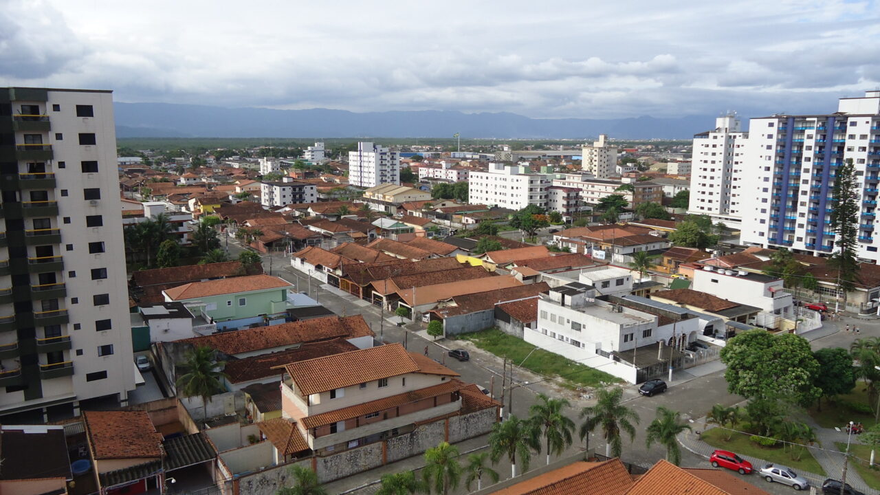 Praia Grande - Cidade do litoral paulista perfeita para criar os filhos, com pelos 22,5 km de praia urbanizada, infraestrutura moderna e o reconhecimento como cidade inteligente Selo Ouro do Brasil