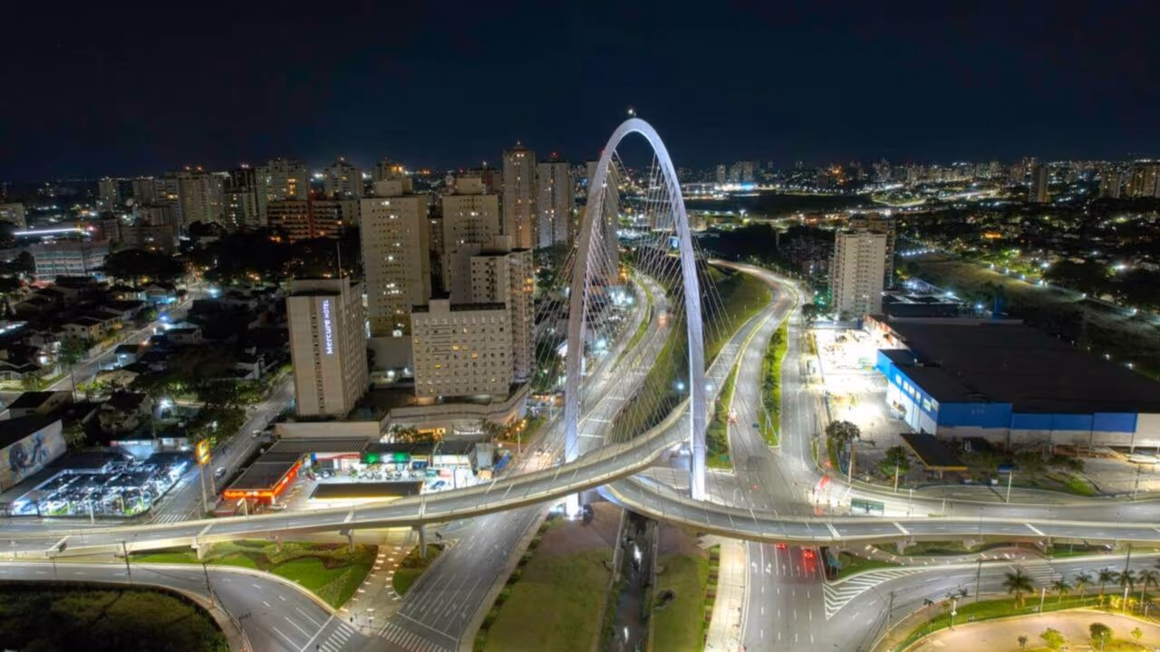 O imenso polo tecnológico paulista, com dezenas de universidades de ponta e centros de pesquisa internacionais, impressiona com sua forte economia e estrutura