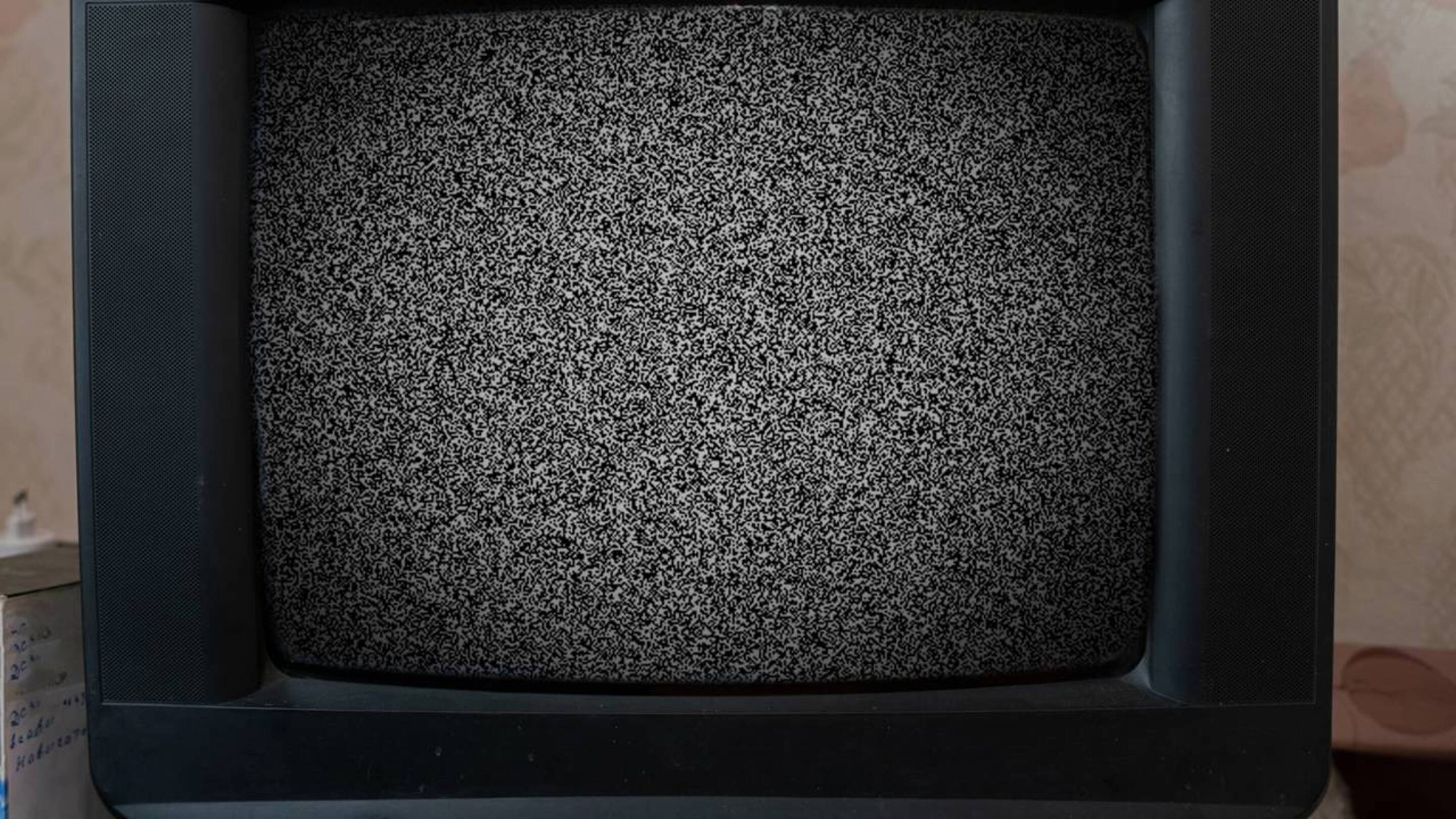 O chiado das televisões antigas escondia um sinal criado no nascimento do Universo