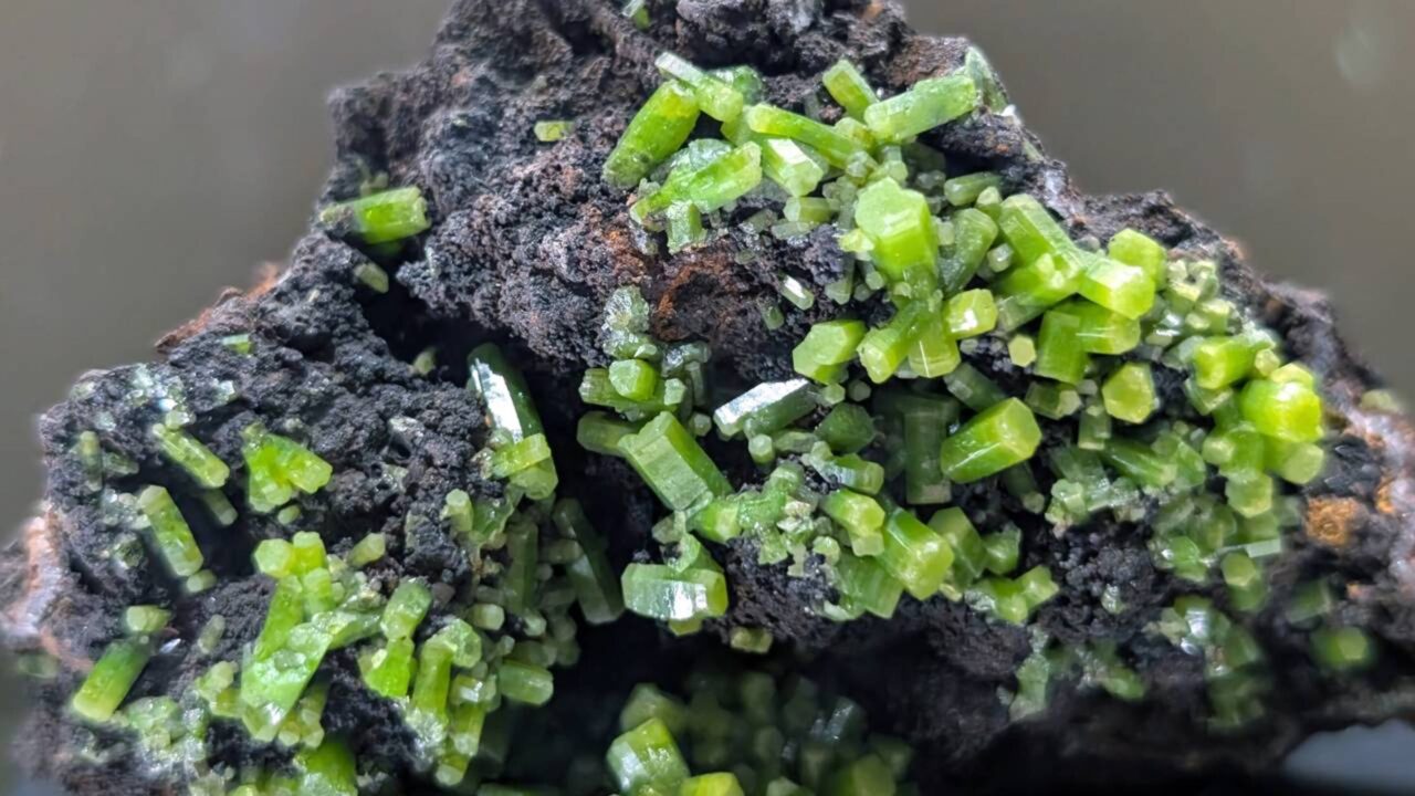 Há 2 bilhões de anos, um depósito de urânio no Gabão funcionou como um reator nuclear natural, operando em ciclos por centenas de milhares de anos