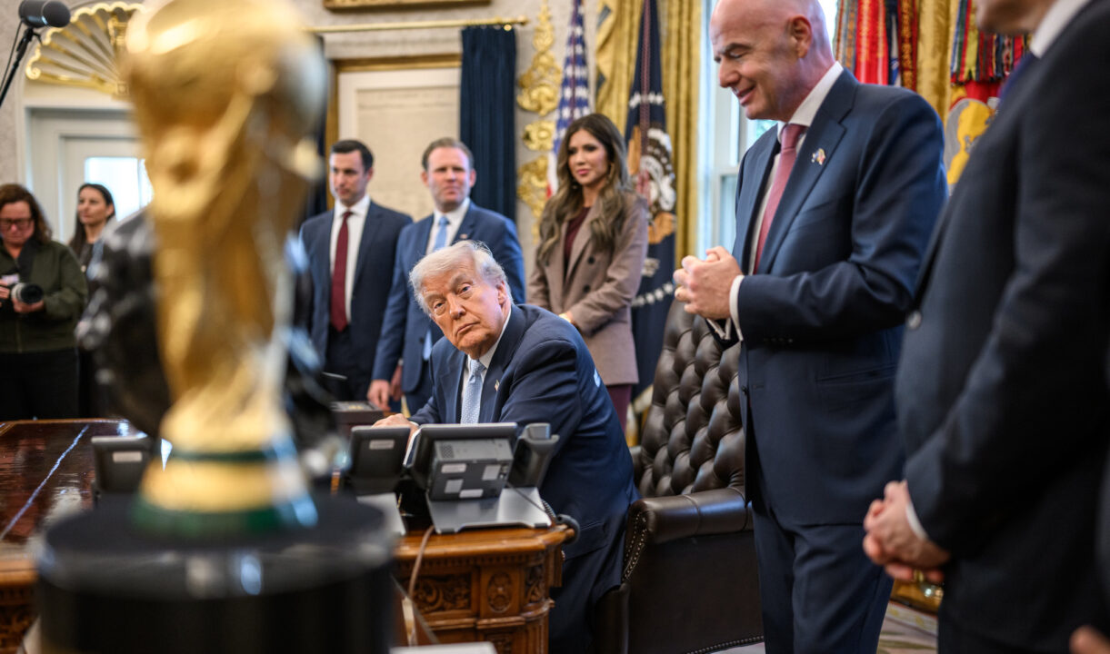 Presidente da Fifa se explica sobre pedido de Trump contra cartão
