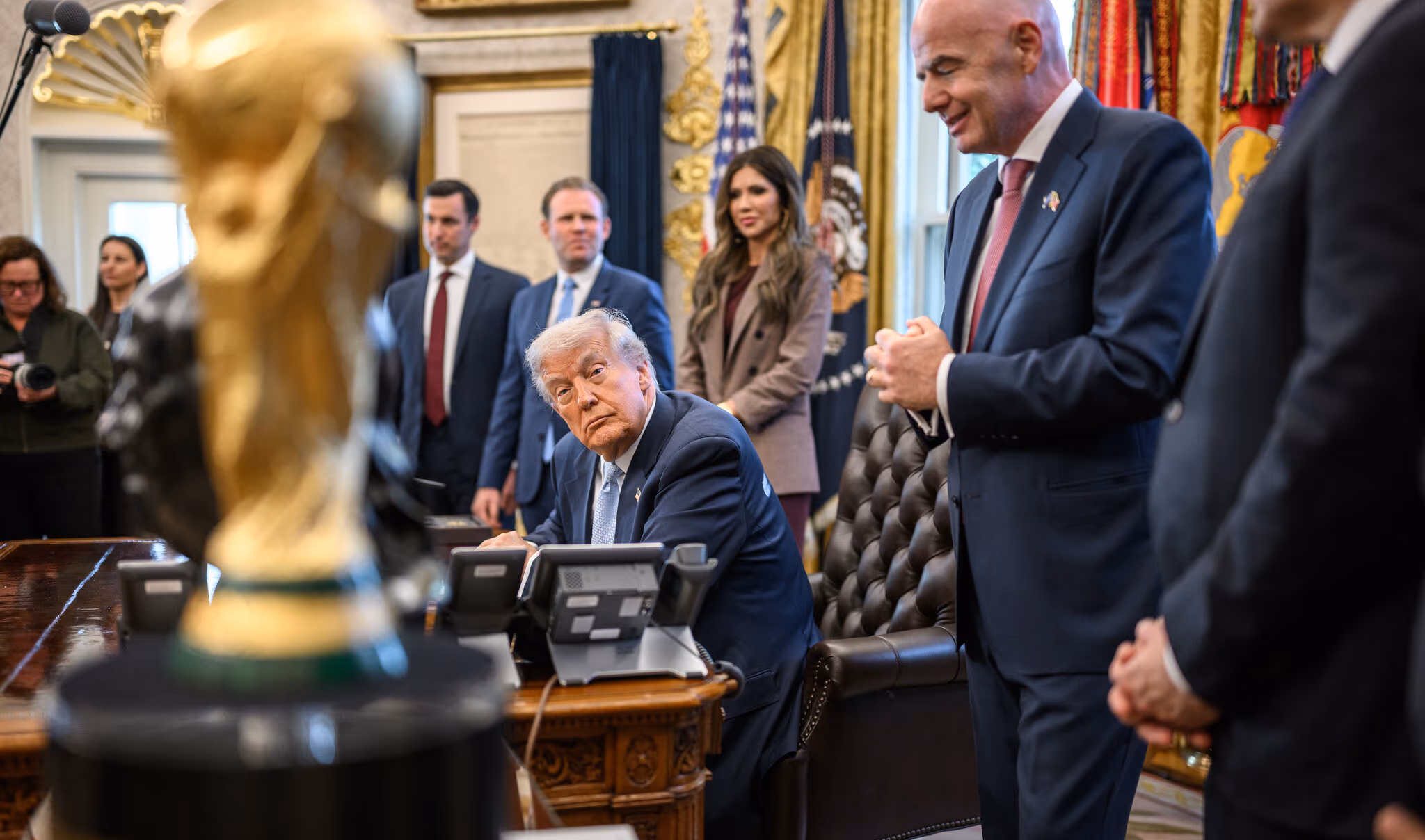 Presidente da Fifa se explica sobre pedido de Trump contra cartão