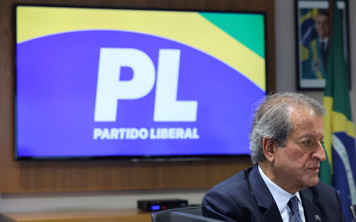 Dino manda bloquear até R$ 119 milhões de Valdemar