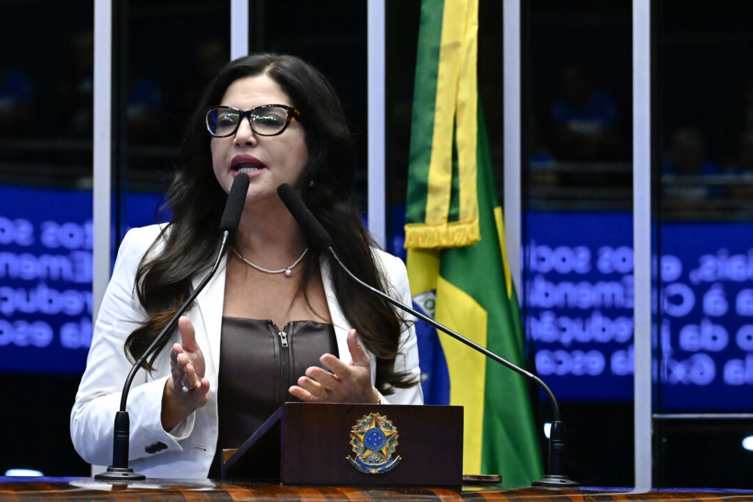 Fala de diretora da Fiesp sobre escala 6×1 provoca reação de parlamentares