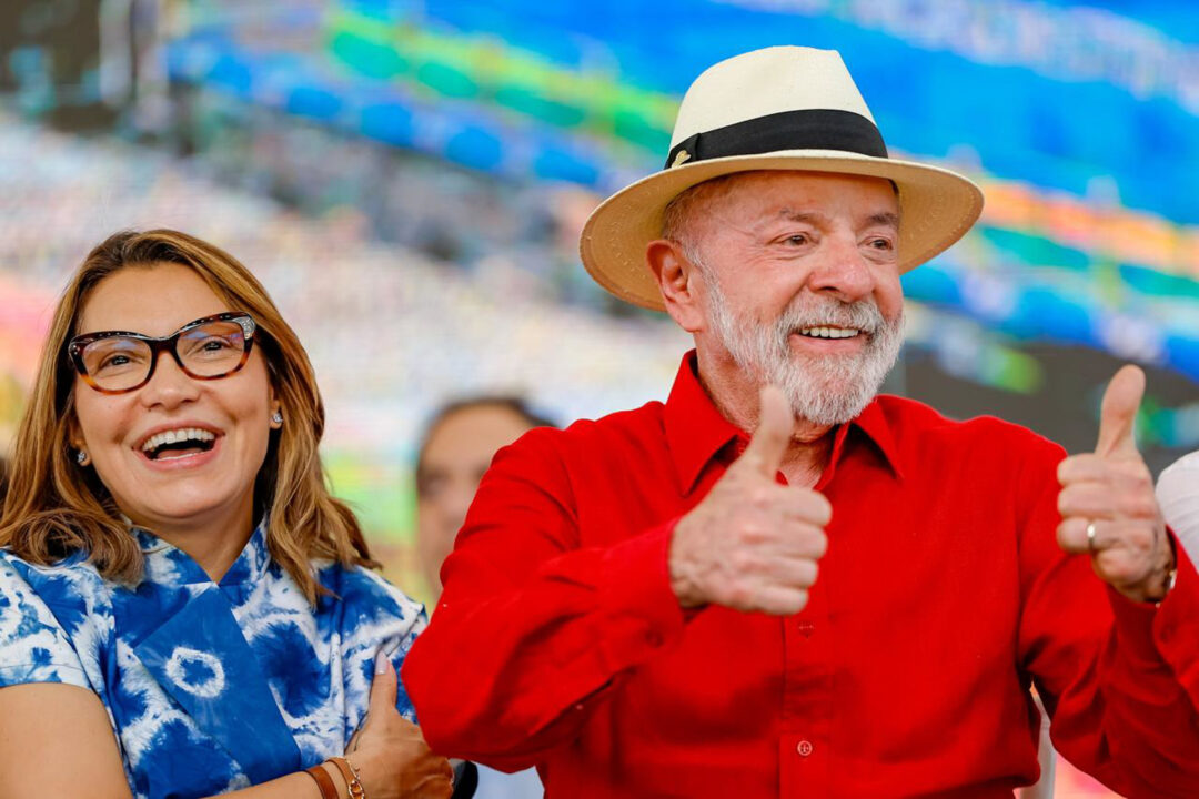 Lula acelera entregas antes do início das restrições eleitorais