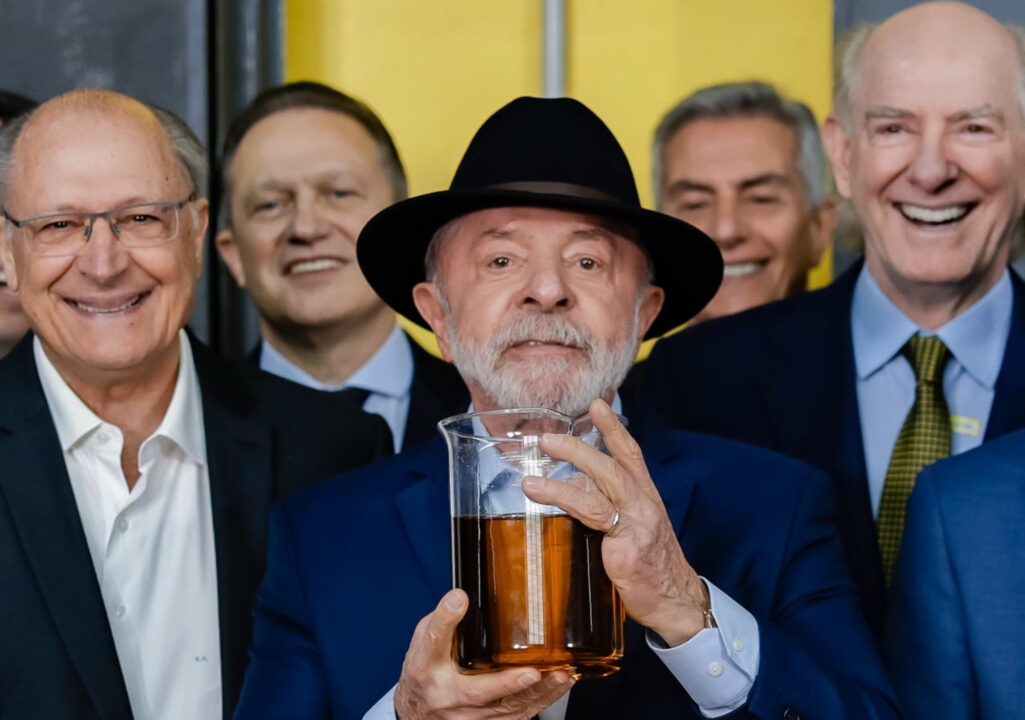 Crusoé: Por que Lula caiu entre beneficiários do Bolsa Família