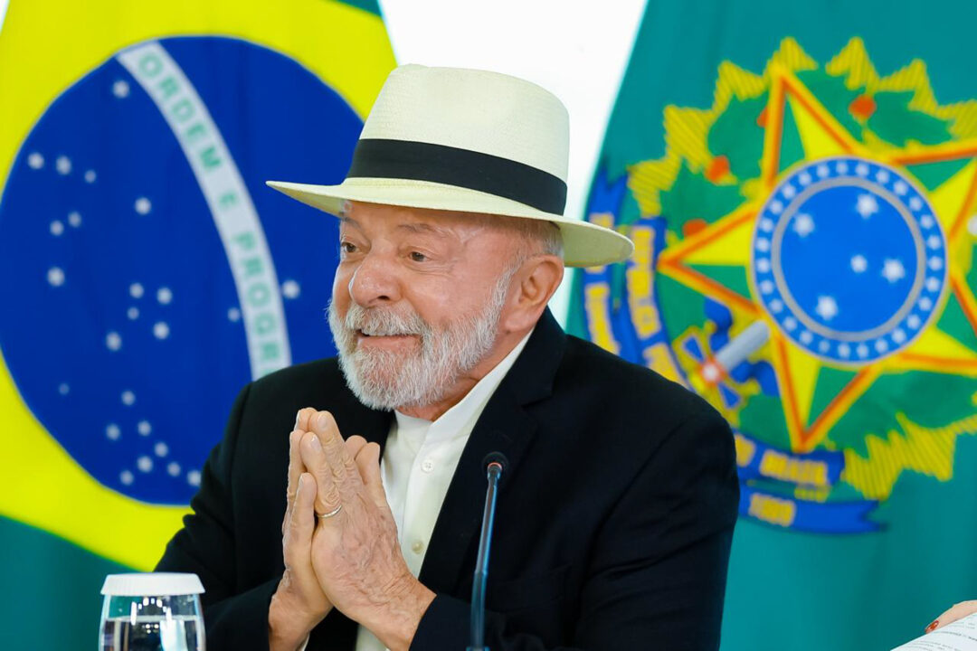 Lulômetro: Desaprovação de Lula cai para 36%