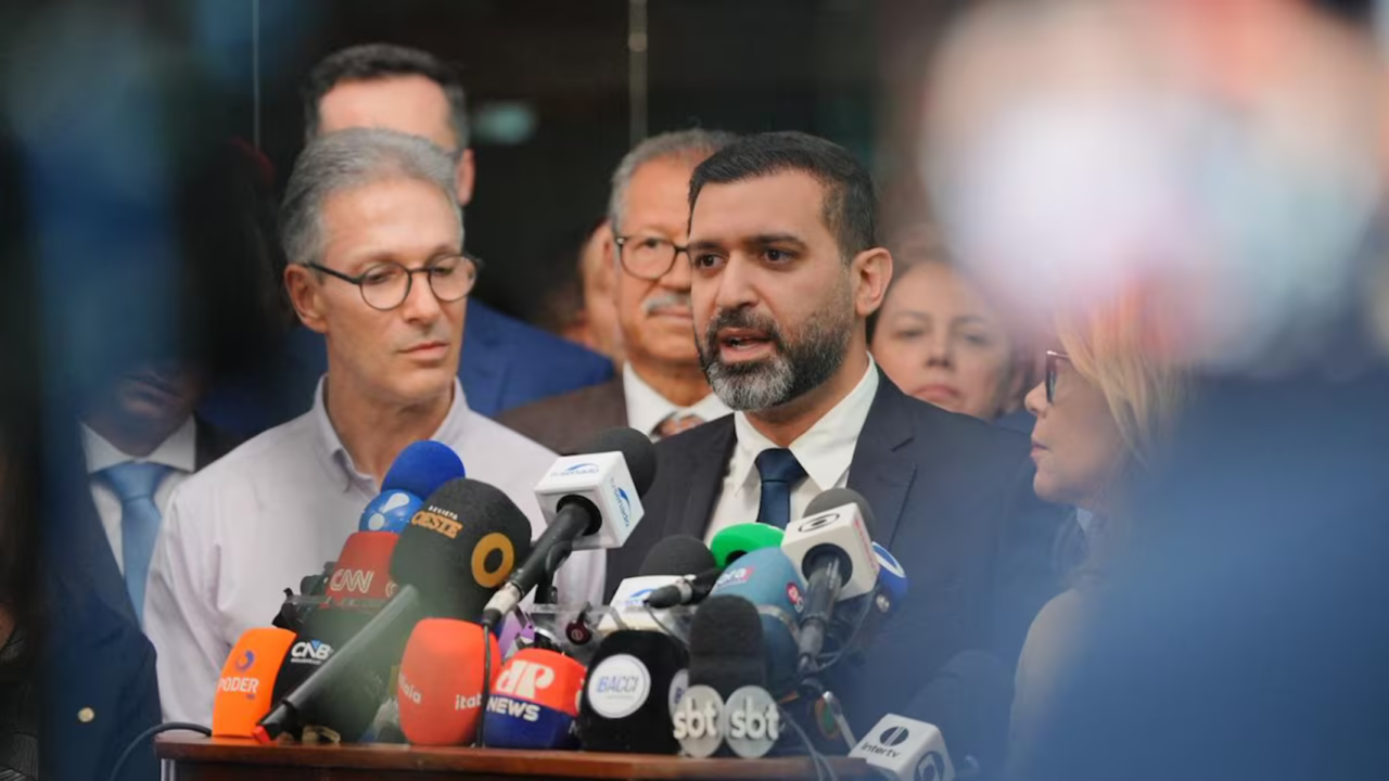Novo minimiza falta de coligações e aposta em campanha digital de Zema