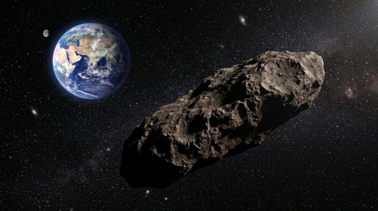 Em 13 de abril de 2029, um asteroide de 375 metros chamado Apophis passará pela Terra a uma distância menor do que a de muitos satélites e sob céus limpos e escuros, cerca de dois bilhões de pessoas na Europa, na África e em partes da Ásia poderão vê-lo cruzar o céu olho nu