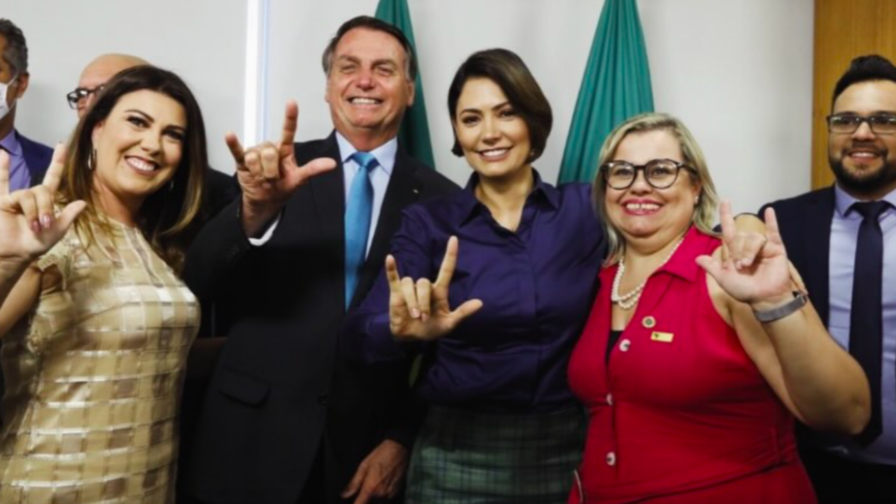 Michelle explica apoio a política do governo Lula