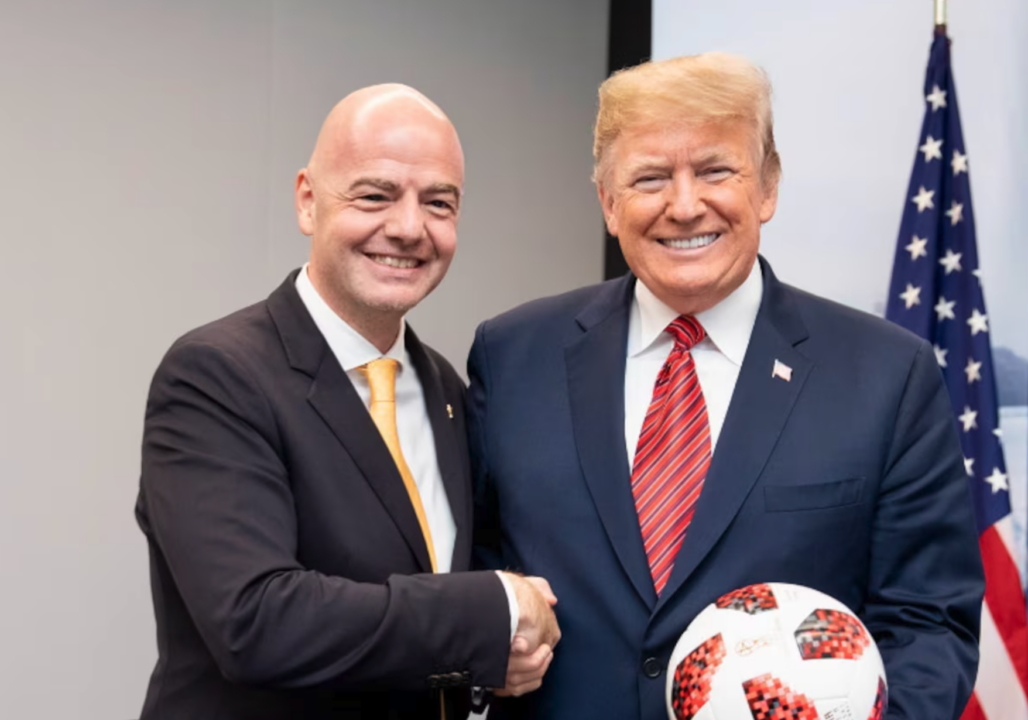 Trump pediu à FIFA revisão da suspensão de atacante, diz NYT