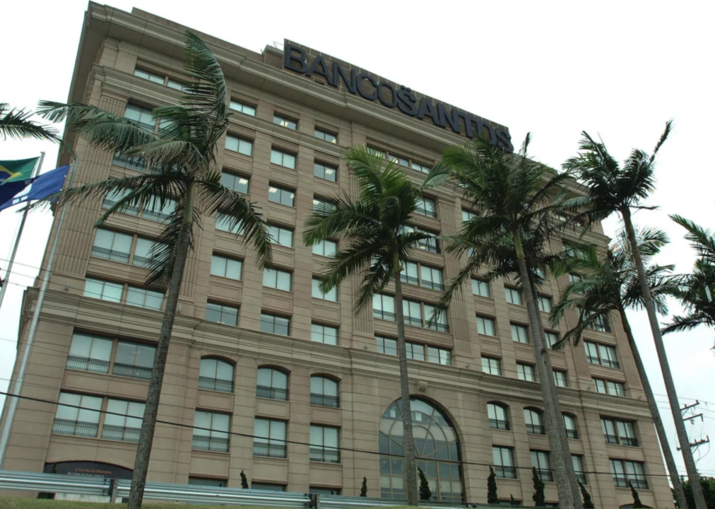 CNJ suspende falência do Banco Santos