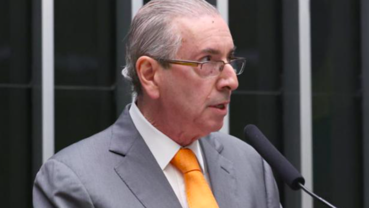 Cunha retorna sem nunca ter ido embora