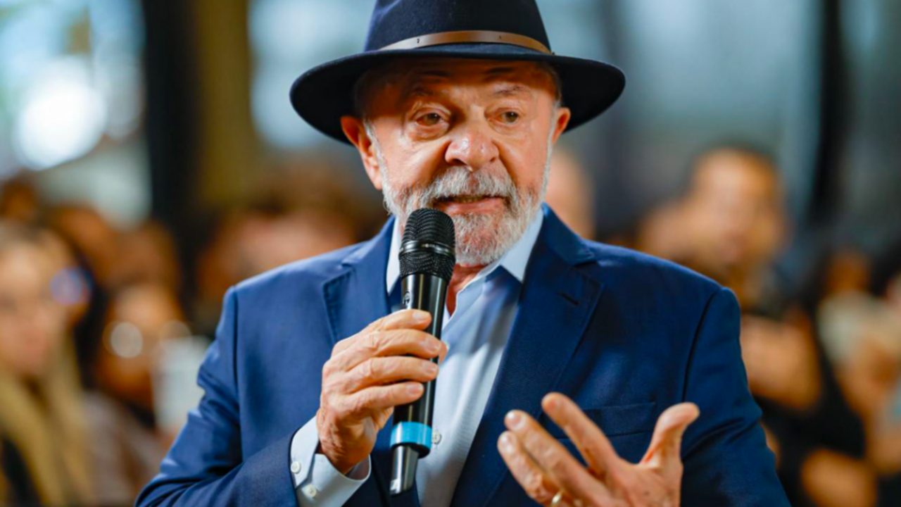 Crusoé: Lula mente ao dizer que mora em São Bernardo desde 1965