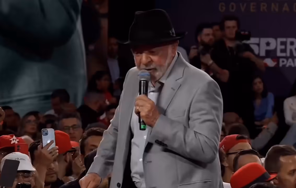 Quem vier se meter nas eleições brasileiras vai apanhar, diz Lula