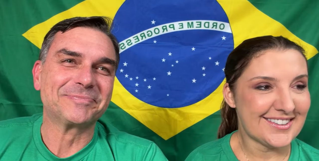 Flávio diz que foto com Sicário foi manipulada