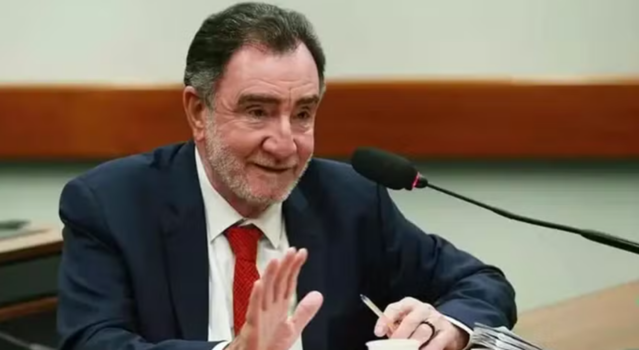 Patrus Ananias confirma pré-candidatura ao Governo de Minas